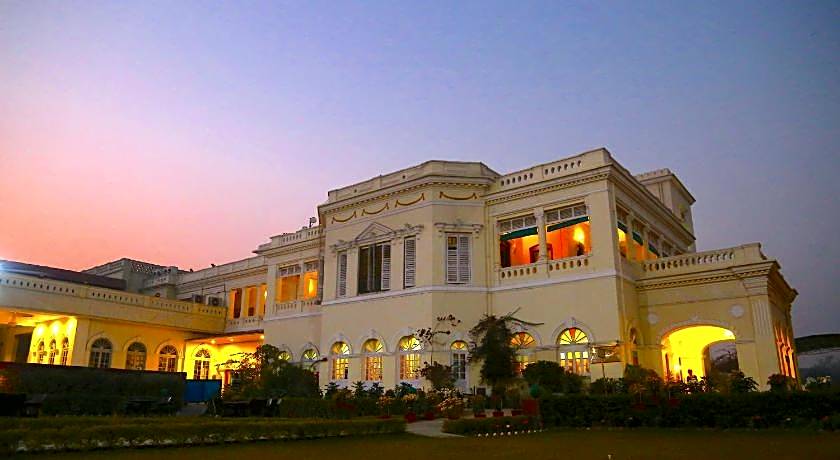 Hotel Surya Kaiser Palace