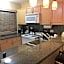 9B EKAHI VILLAGE-STUDIO BATH, GARDEN VIEW - 1 MINUTE STROLL to BEACH!