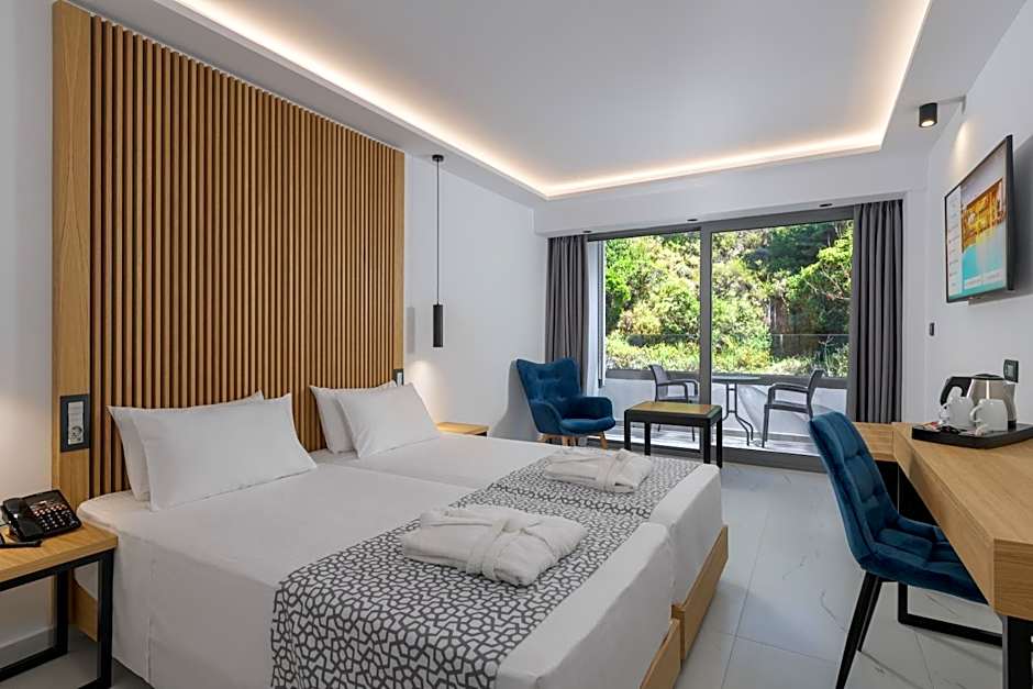 Oceanis Beach Hotel