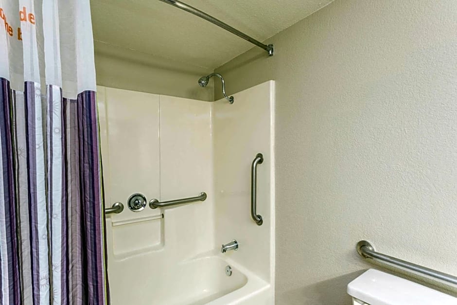 La Quinta by Wyndham Orlando Universal area
