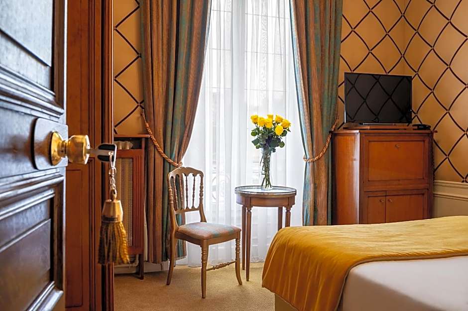 Grand Hôtel Des Templiers