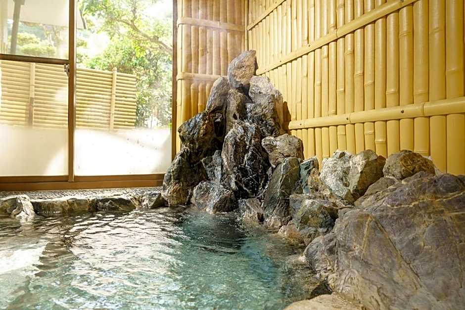 内竈ひなた庵
