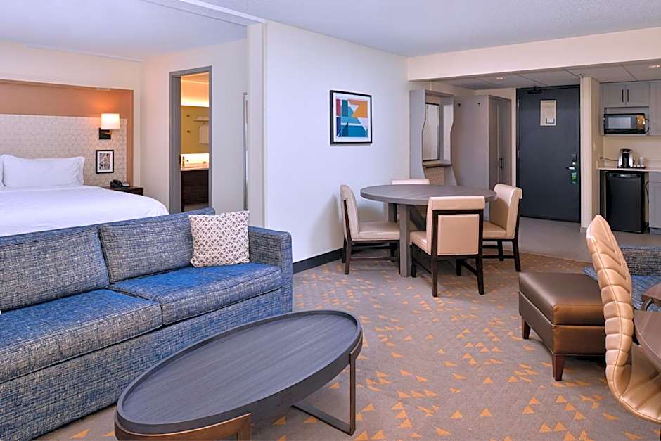 Holiday Inn Hotel & Suites Overland Park-Convention Center By IHG
