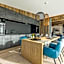 Perfect Lodgings Panorama