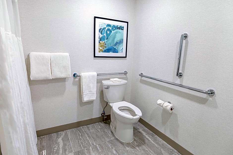 Hilton Garden Inn Lakewood