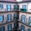 Le Petit Hotel