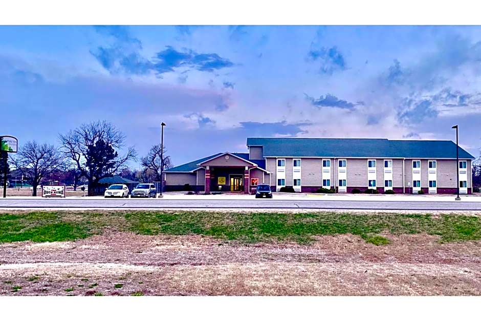 Park View Inn & Suites By OYO Hoisington