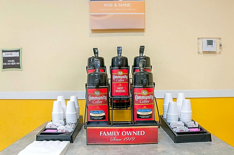 Motel 6-New Orleans, LA - Near Downtown