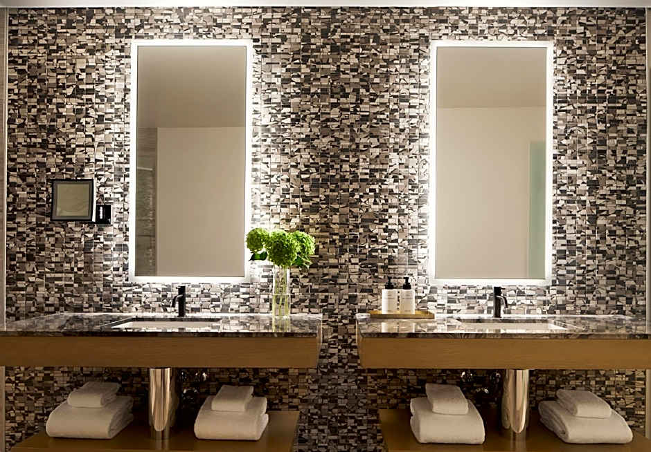 InterContinental Seattle Bellevue, by IHG