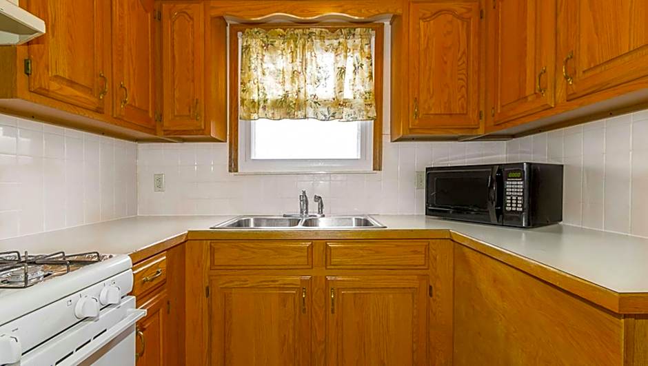 Magnuson Hotel Extended Stay Canton Ohio