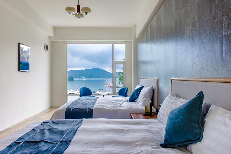 Shui Yang Lakeview House with Elevator