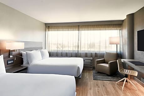 Room, 2 Queen Beds, Corner