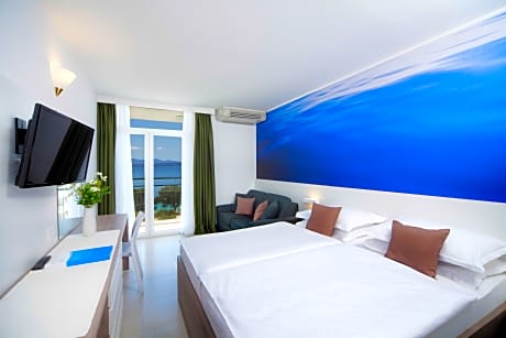 Superior double room, sea side, balcony