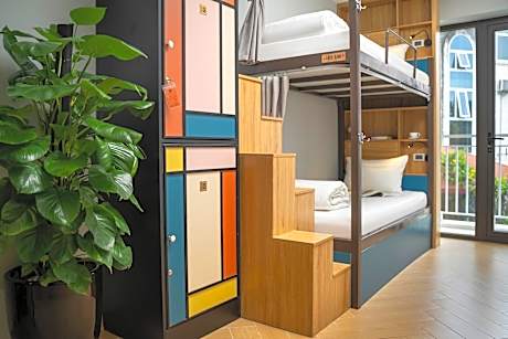 Bed in 6-Bed Mixed Dormitory Room