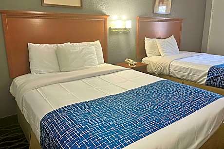 Double Room with Two Double Beds - Non-Smoking