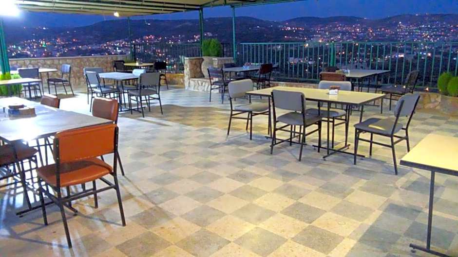 Al-jabal castle Hotel - Ajloun