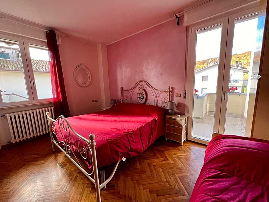Photo 1 of 6 of 1 Double Bed or 2 Beds, Balcony