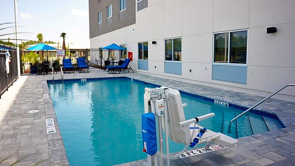 Holiday Inn Express & Suites - Jacksonville W - I295 and I10 By IHG