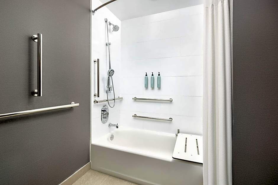 Courtyard by Marriott New Castle