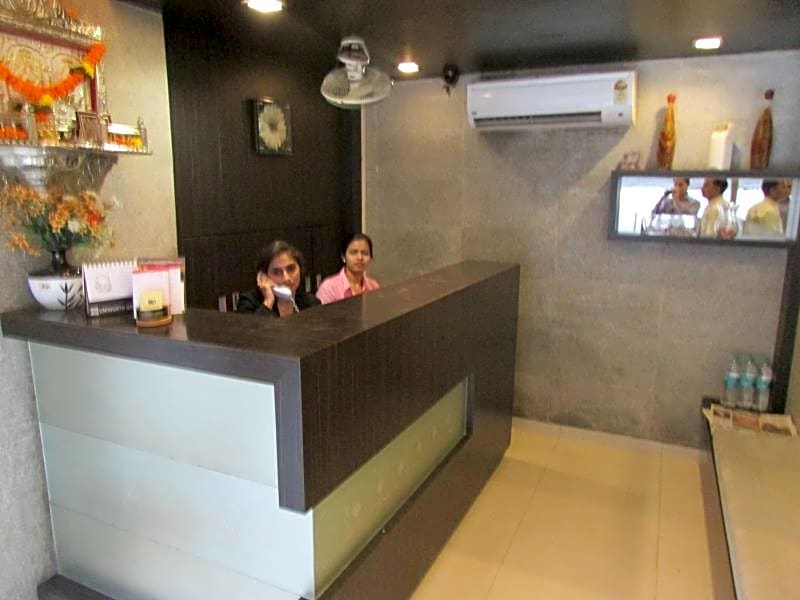 Hotel Mourya Residency