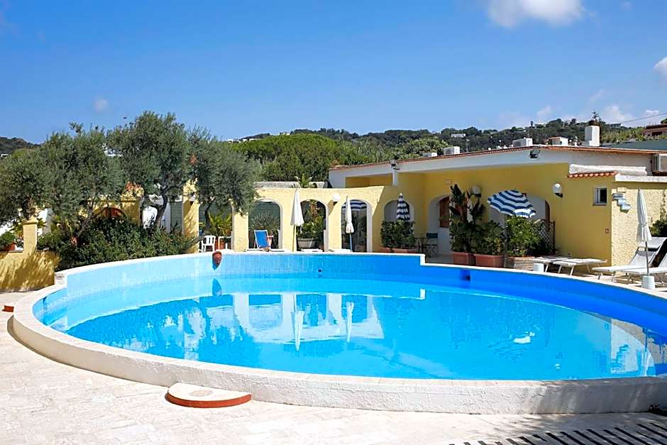 Hotel La Scogliera