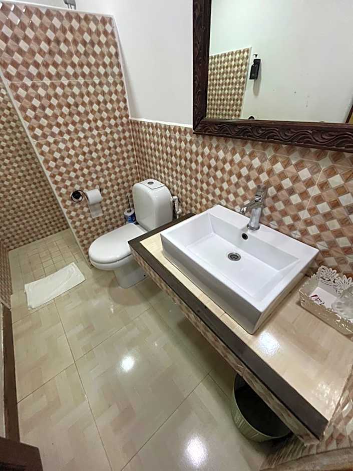 27 Cafe Zanzibar Airport Hotel