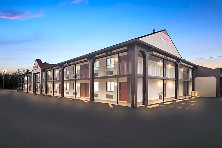 Red Roof Inn Crossville