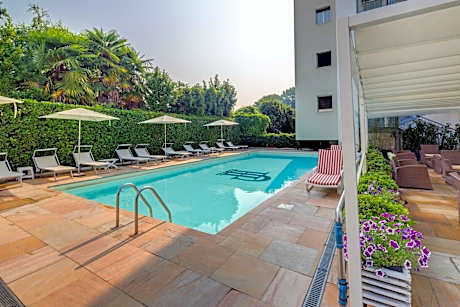 Jet Hotel, Sure Hotel Collection by Best Western