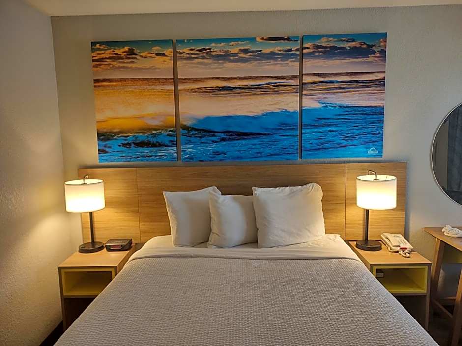 Days Inn by Wyndham Lonoke