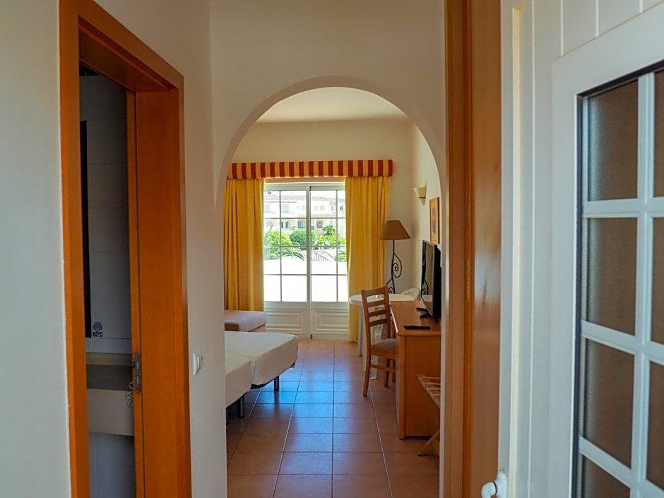 Luz Bay Hotel