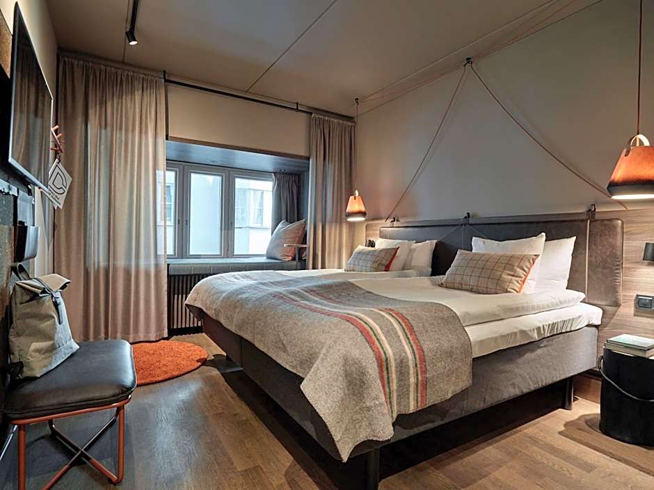 Downtown Camper by Scandic