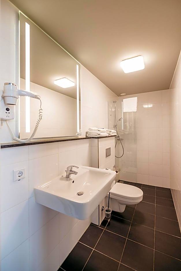 YAYS Amsterdam Maritime by Numa