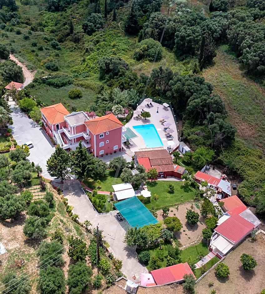 Amazona Apartments and Studios