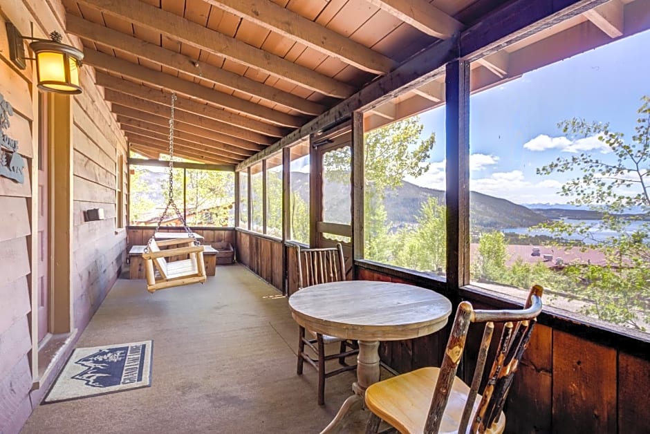 Grand Lake Lodge