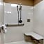 Comfort Inn & Suites Pauls Valley - City Lake