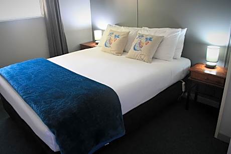 2 Bedroom Apartment AC