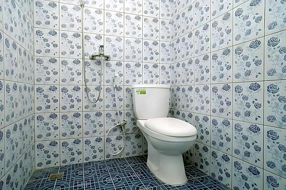 RedDoorz near Stasiun Tangerang