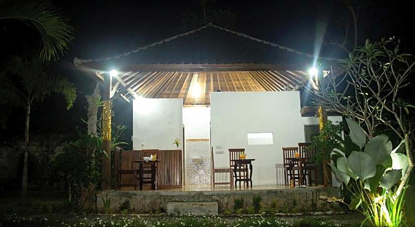 Kurnia Guest House & Spa 