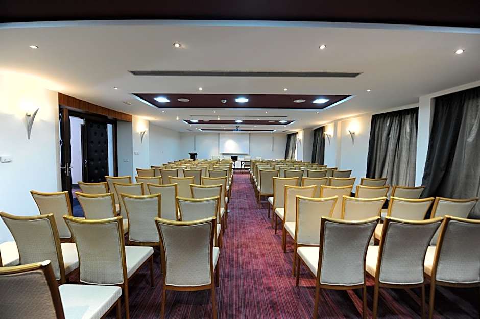 Rive Hotel