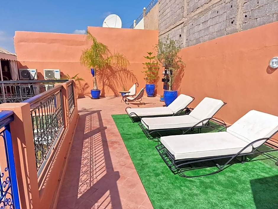 Riad Davina