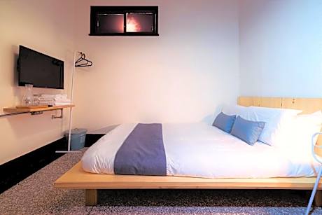 Standard Double Room with Shared Bathroom