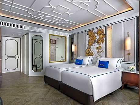 Deluxe Twin Room with Pool View