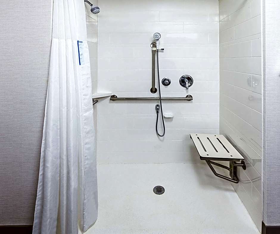 Hampton Inn By Hilton Gardner