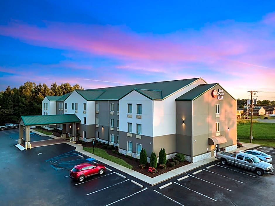 Best Western Plus Russellville Hotel and Suites