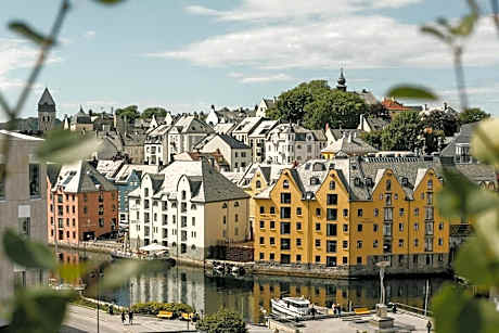 Hotel Brosundet