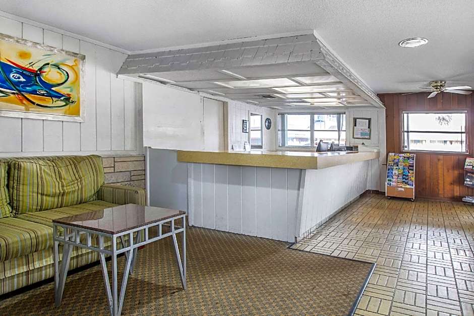 Rodeway Inn & Suites Winter Haven Chain of Lakes