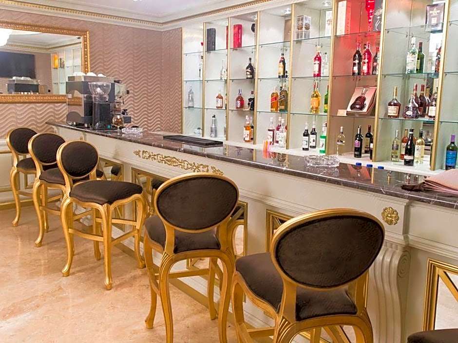 Sapphire Inn Hotel