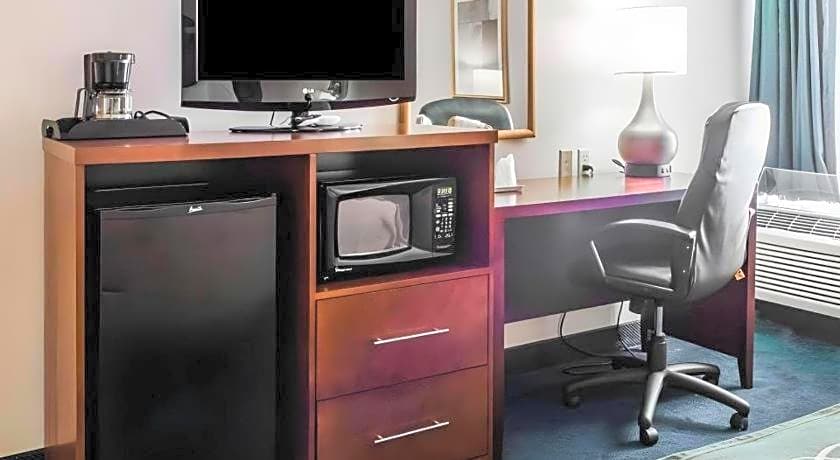 Quality Inn Waynesburg - Morrisville