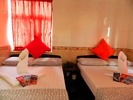 Family Room with 2 Double Beds
