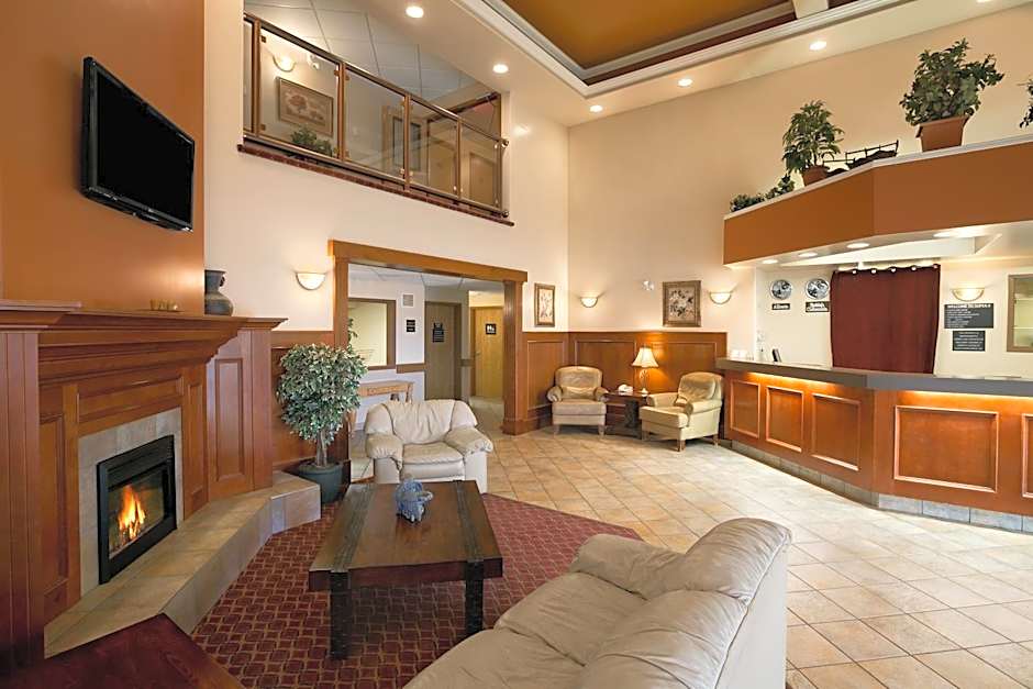 Super 8 by Wyndham Fort Nelson BC